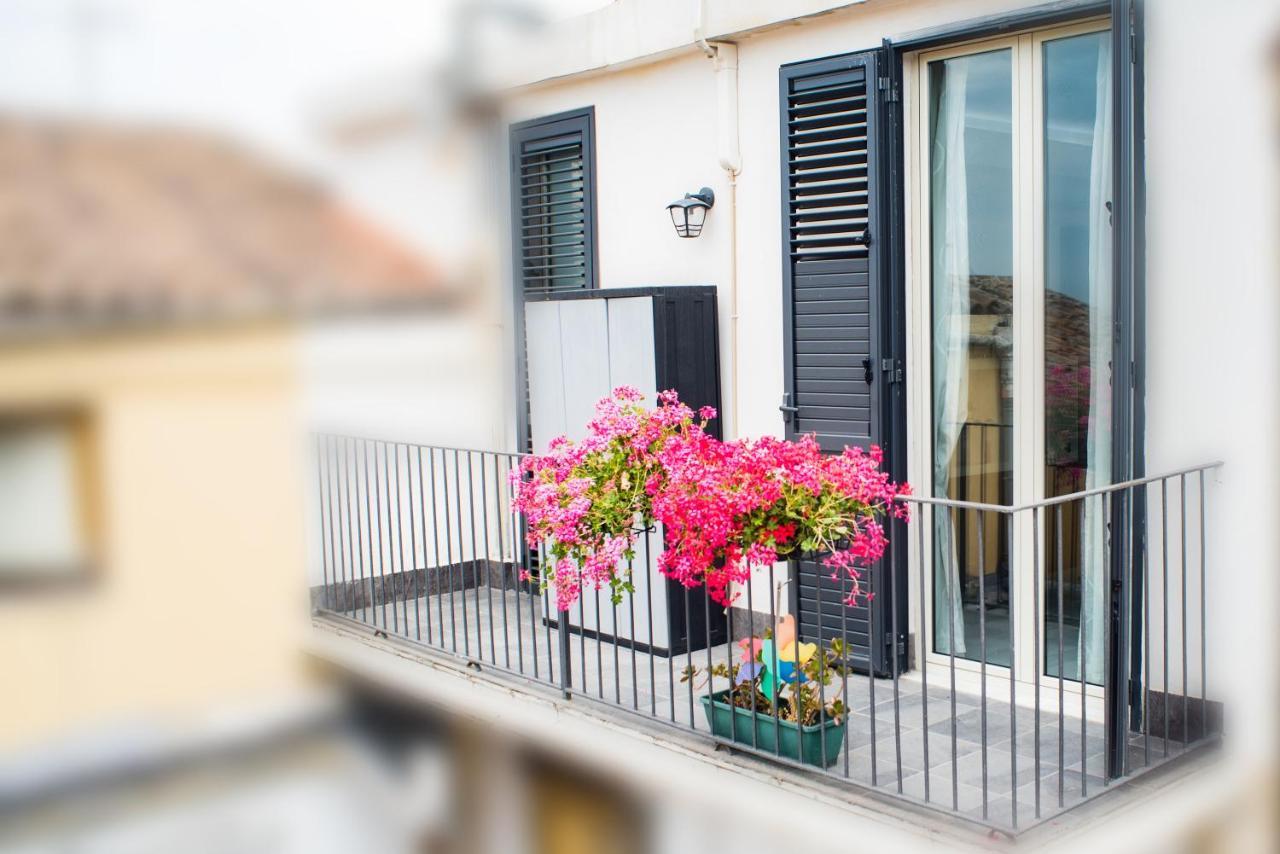 Alessia Apartment Panoramic View Catania Exterior photo